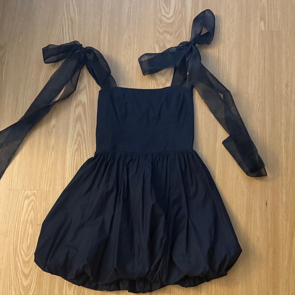 Reformation Enza Dress in Black Size 2 NWOT